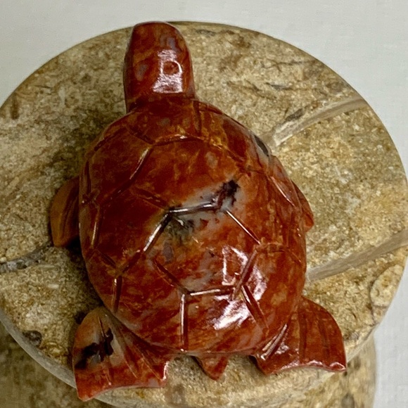 SEA TURTLE Soapstone Figurine MINI Carved Red Stone Crystal Animal Figure 1.5" - Picture 8 of 15